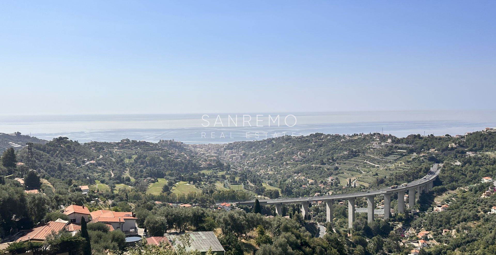 Двухуровневая вилла с панорамным видом на Санремо